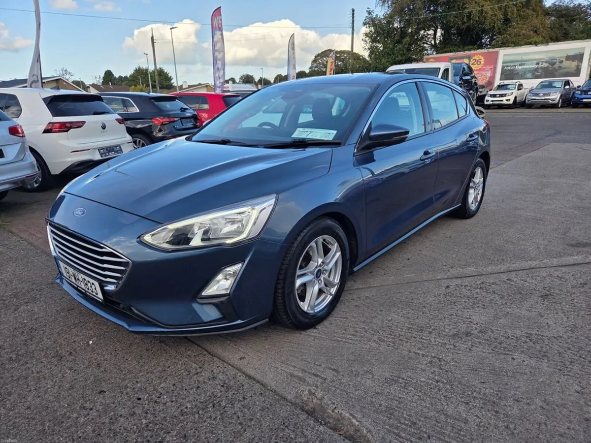 Ford Focus Zetec 120PS 5DR - Image 4