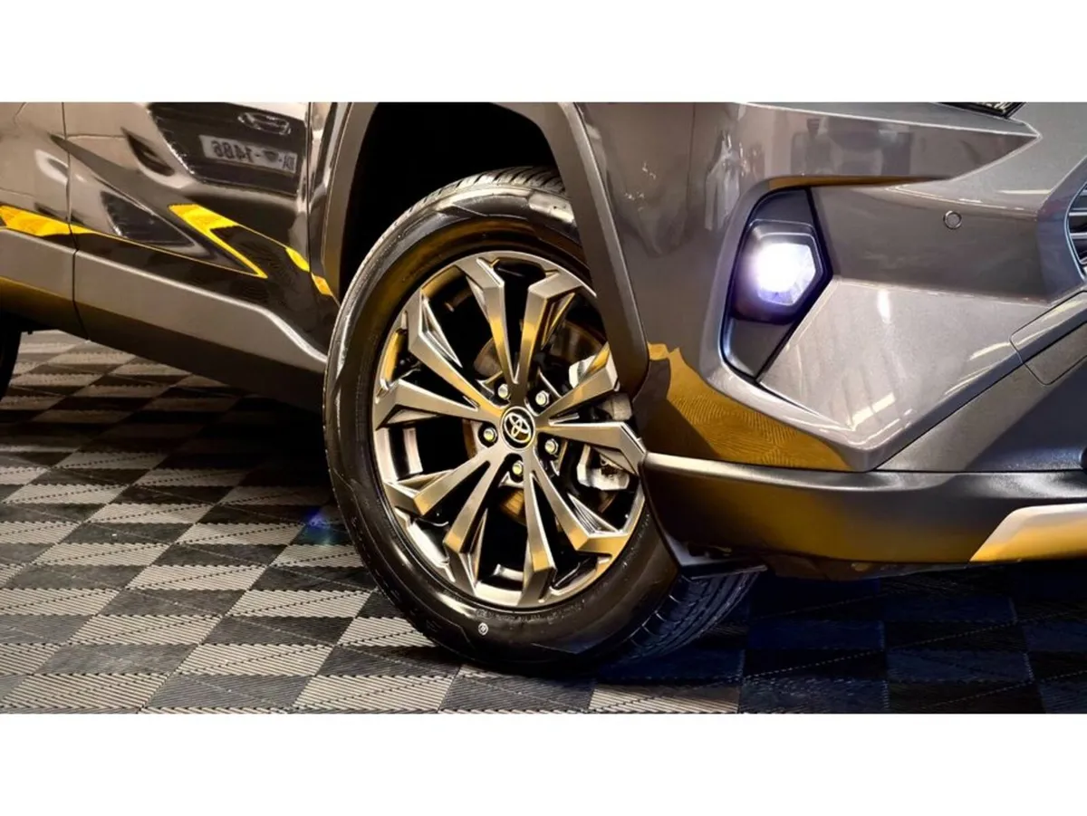 Toyota RAV4 HYBRID G 4WD - Image 2