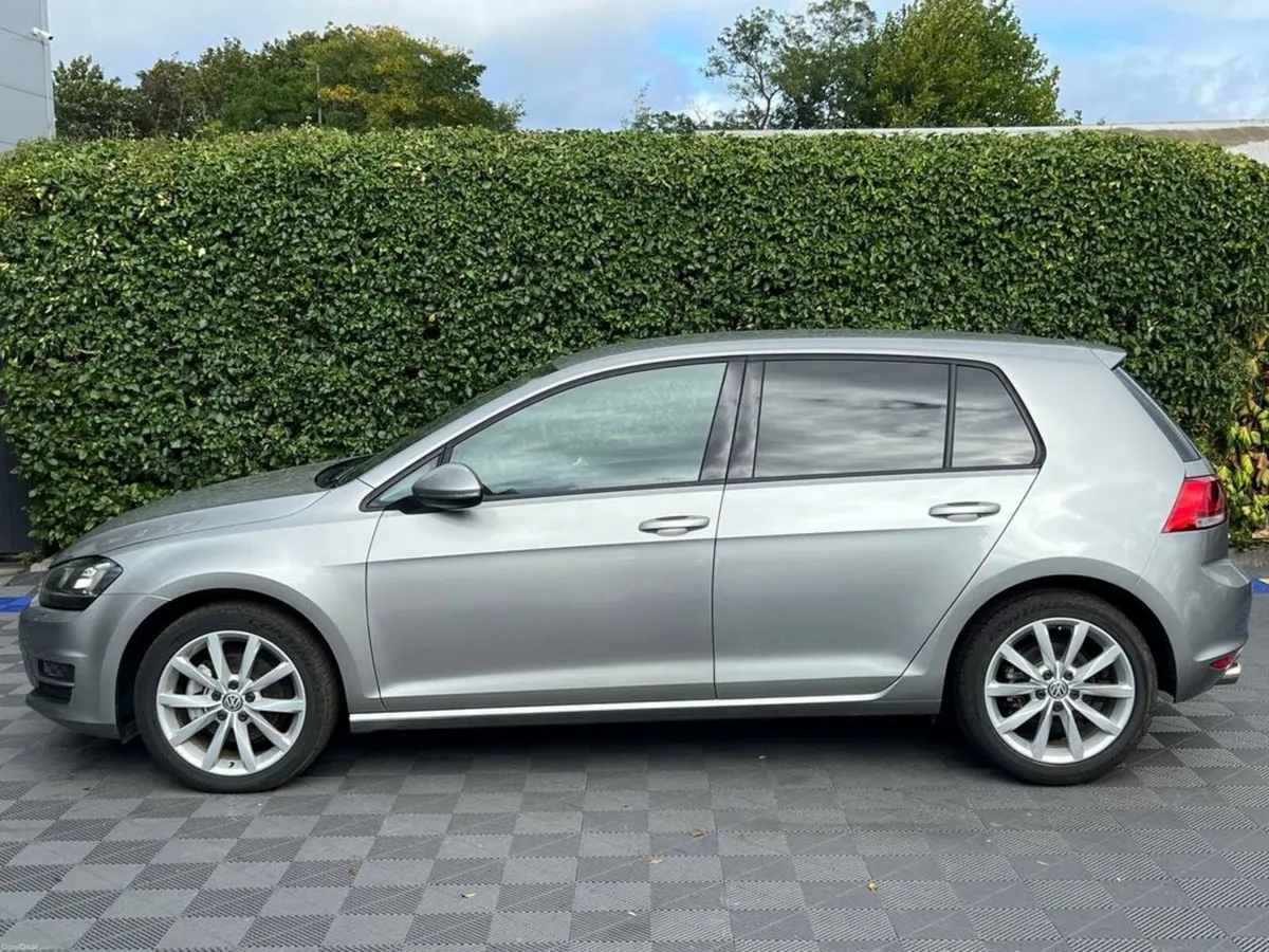 Volkswagen Golf HIGHLINE 1.4 TSI AUTO // ADAPTIVE - Image 3