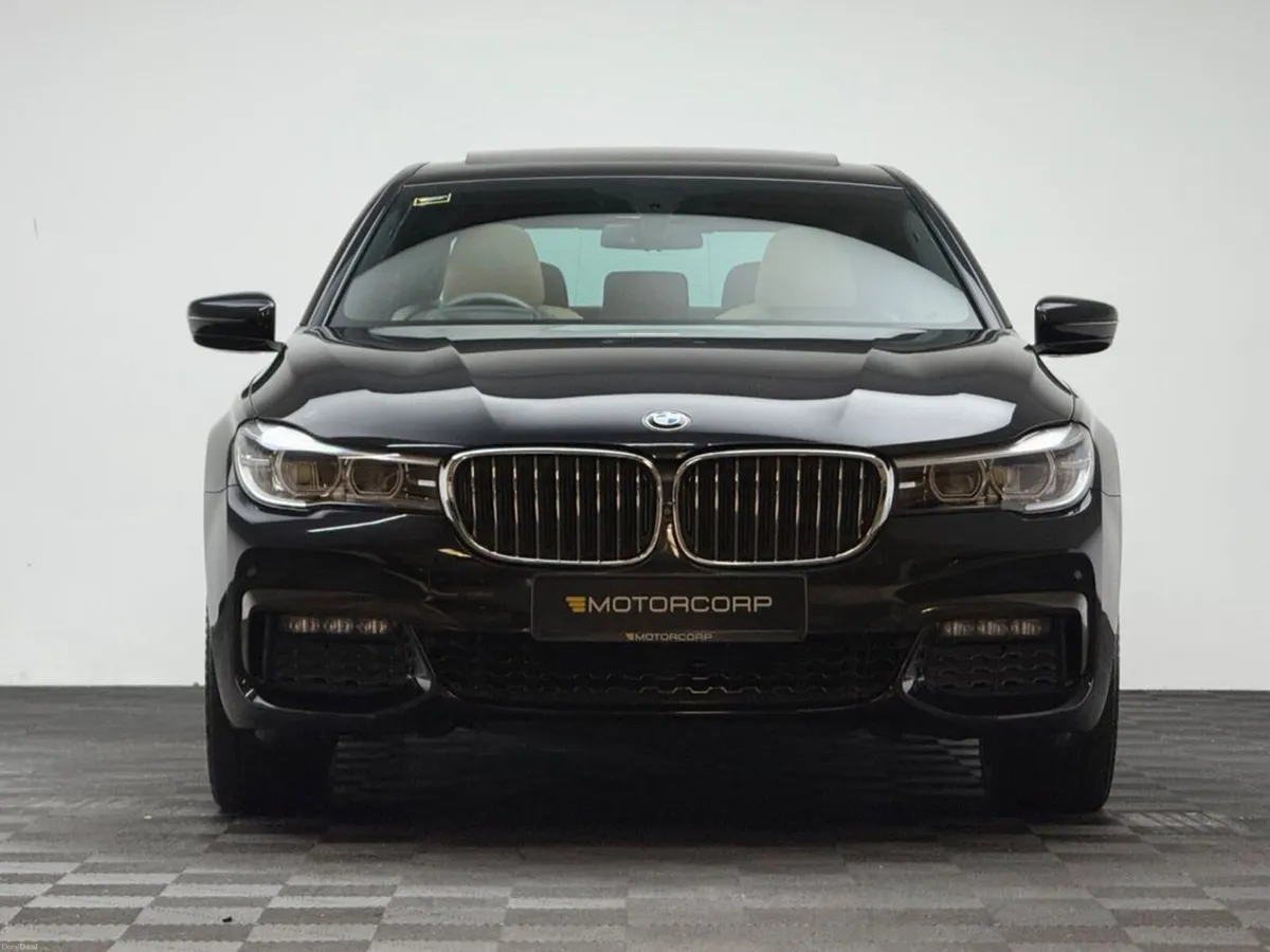 BMW 7-Series 730D XDRIVE M SPORT *SUNROOF* - Image 2