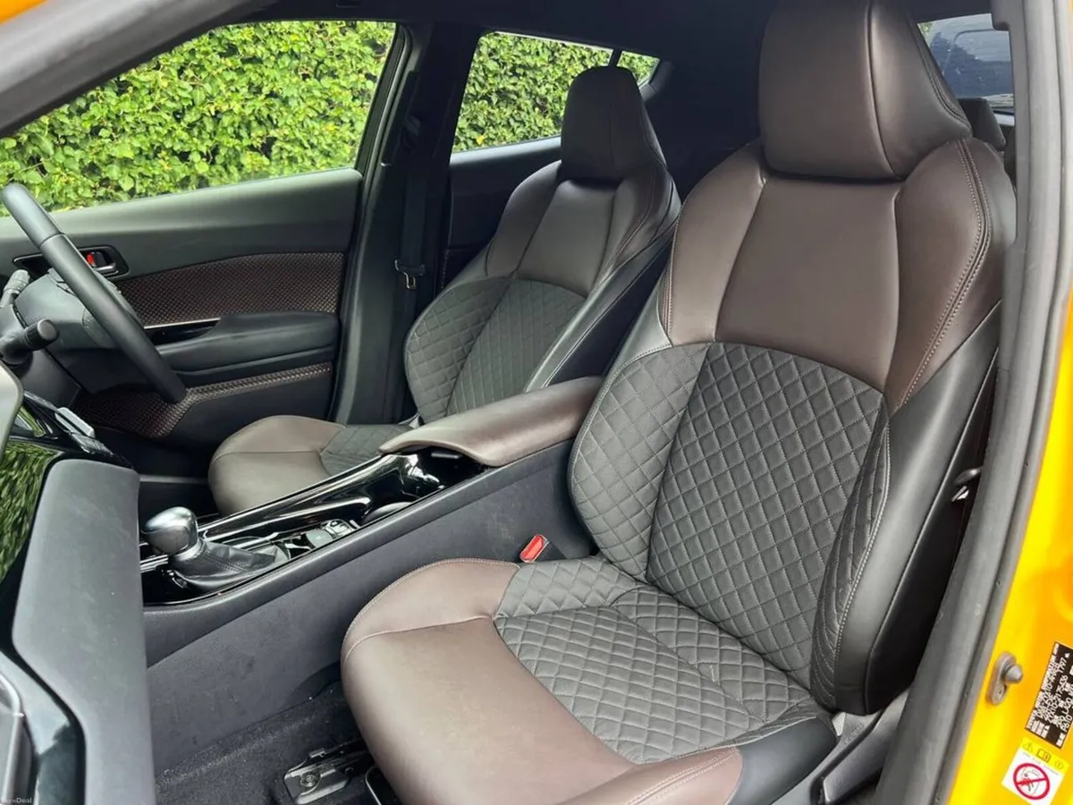 Toyota C-HR 1.8 HYBRID AUTO // SERVICE HISTORY // - Image 6