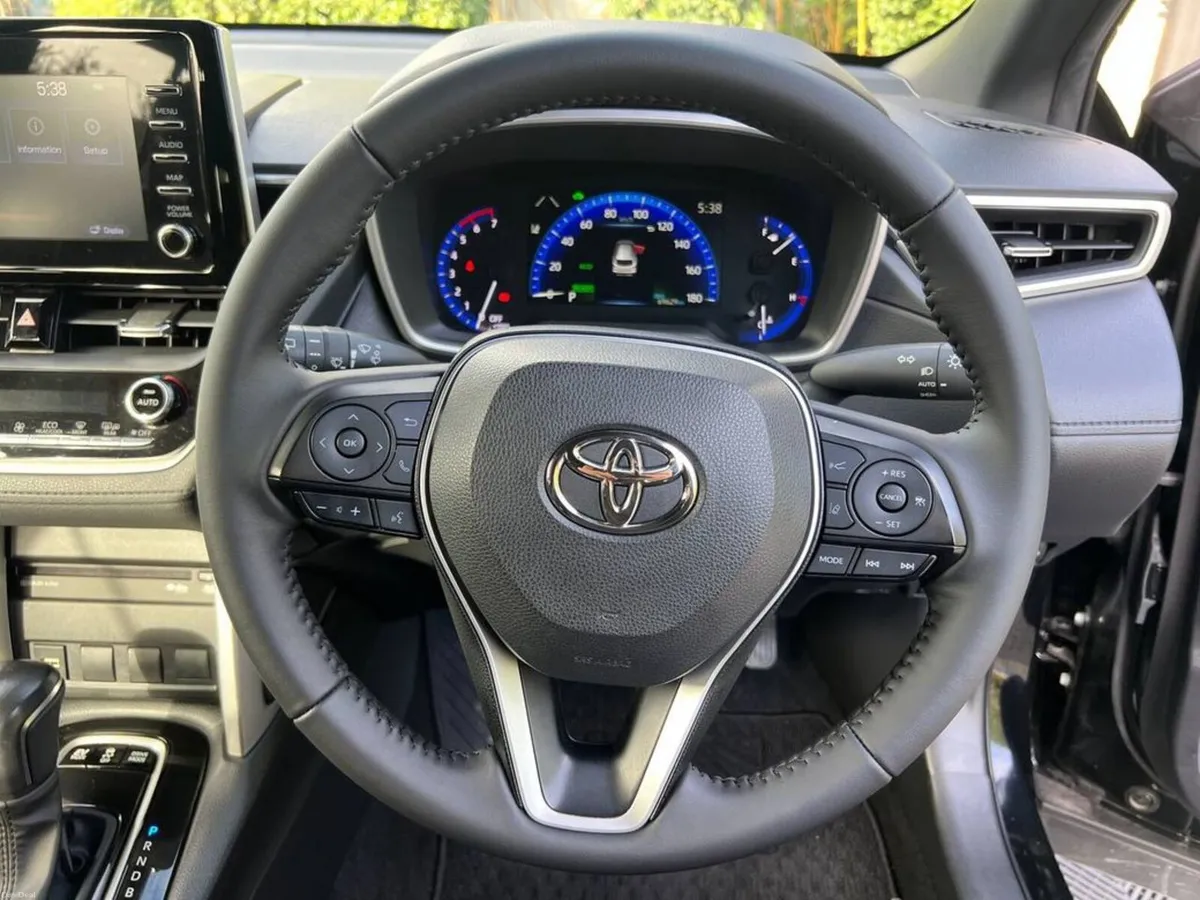 Toyota Corolla Cross 1.8 HYBRID AUTO // ADAPTIVE C - Image 4