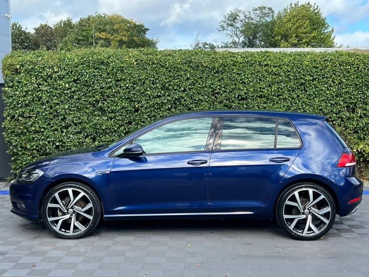 Volkswagen Golf COMFORTLINE R-LINE PACK 1.2 TSI AU - Image 3