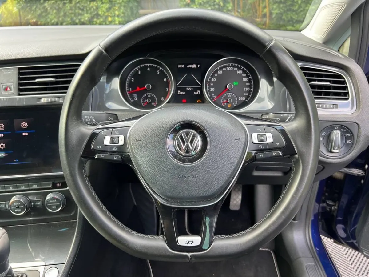 Volkswagen Golf COMFORTLINE R-LINE PACK 1.2 TSI AU - Image 4