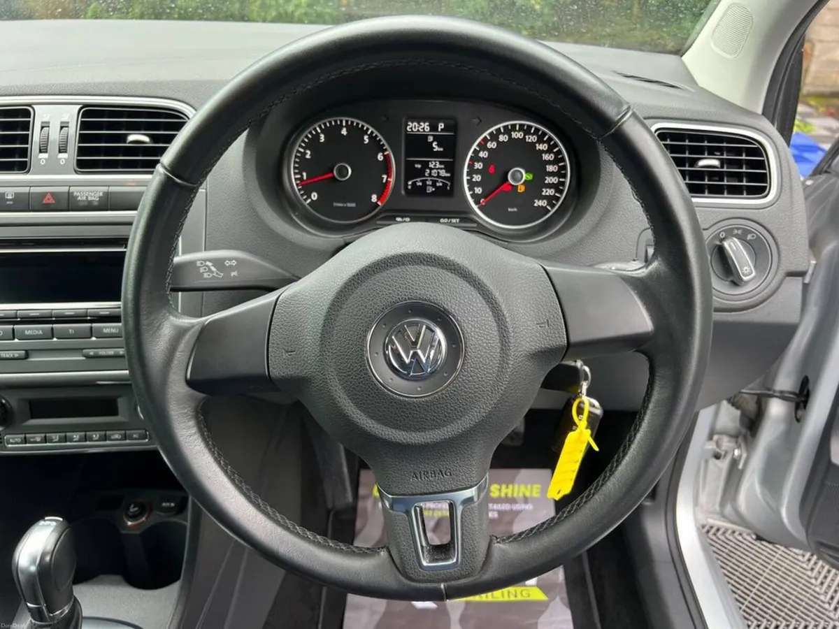 Volkswagen Polo HIGHLINE 1.2 TSI AUTO // LOW MILEA - Image 4