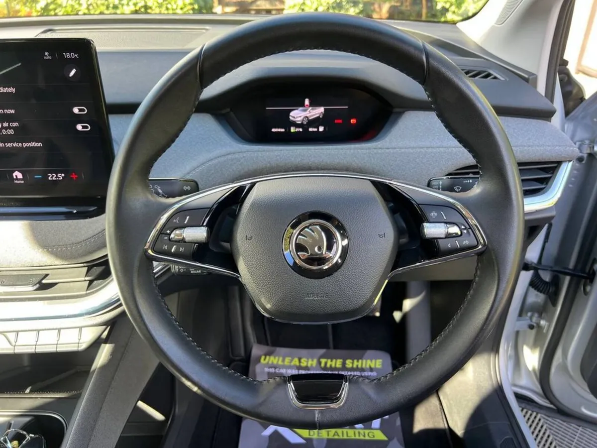 Skoda Enyaq 60 IV 58KWH // LOW MILEAGE // 19" ALLO - Image 4