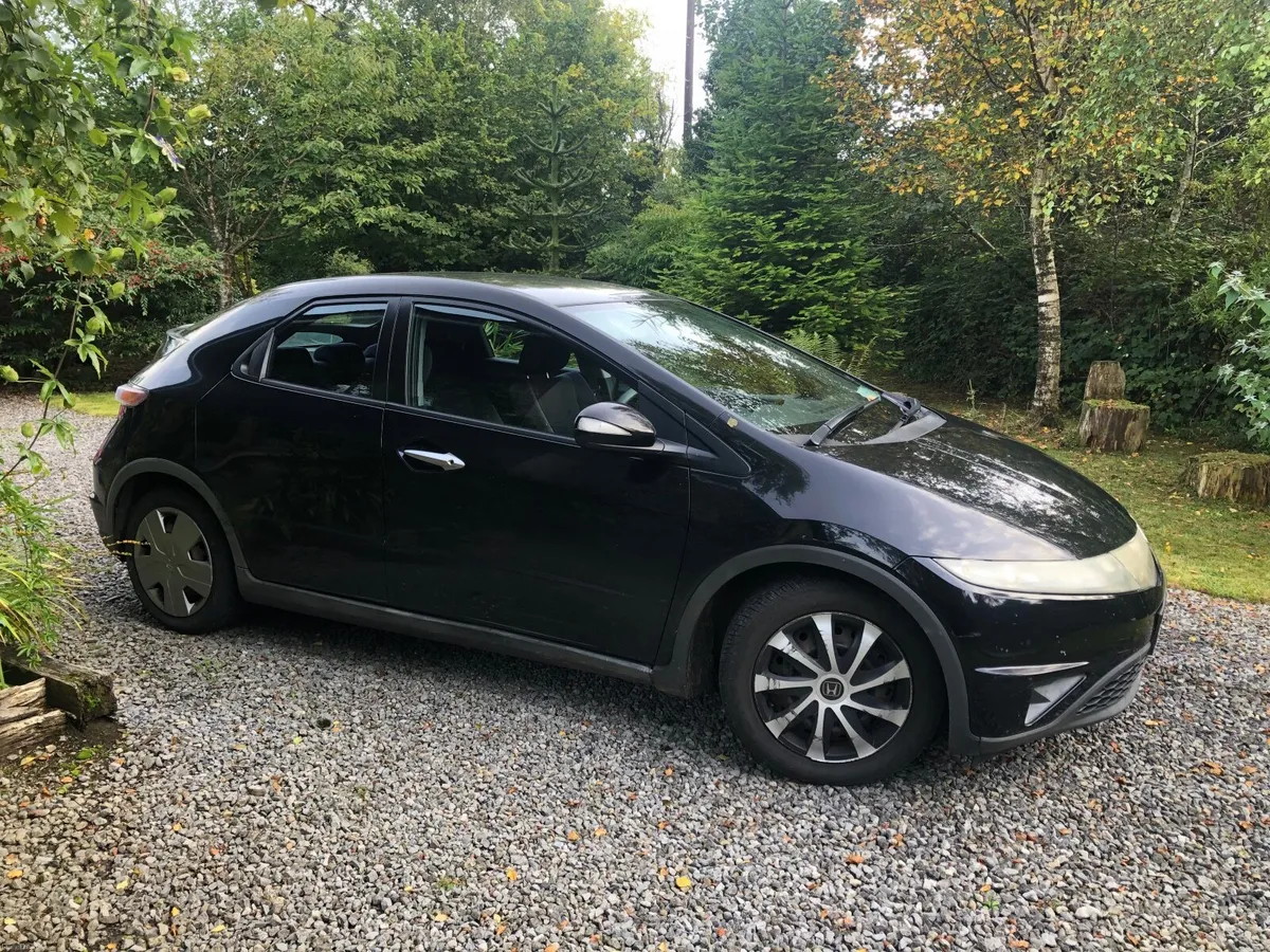 Black Honda Civic 2006 - Image 1