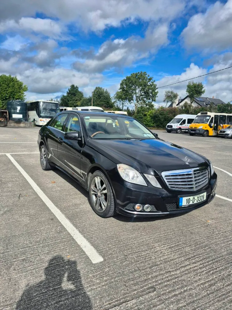 2010 mercedes e220 cdi tax 05/27 nct out 05/26 - Image 1