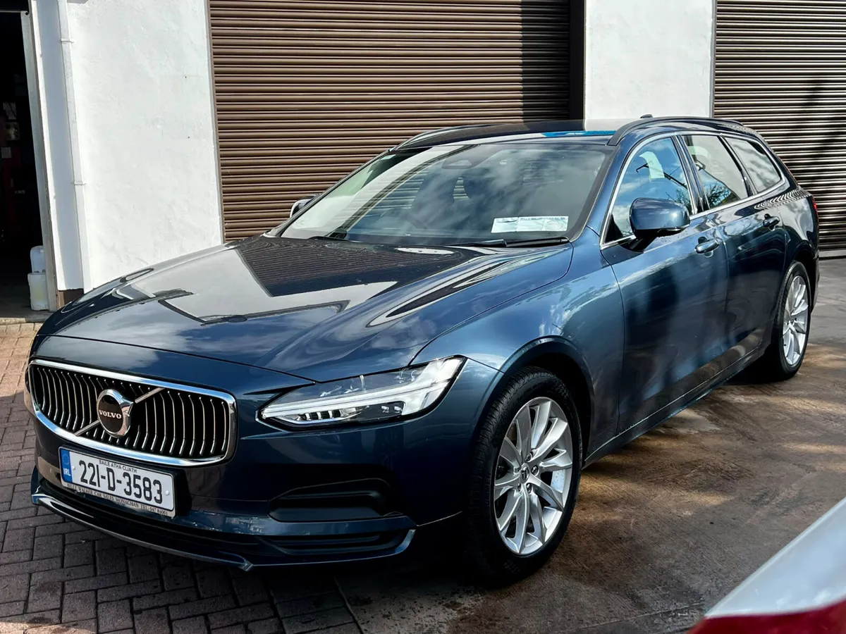 Volvo V90 2022 - Image 3