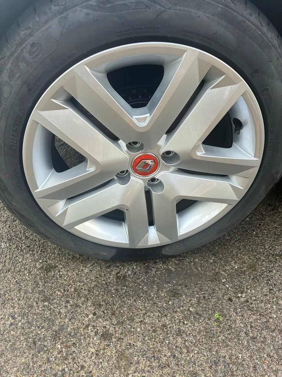 Renault Clio - Image 6