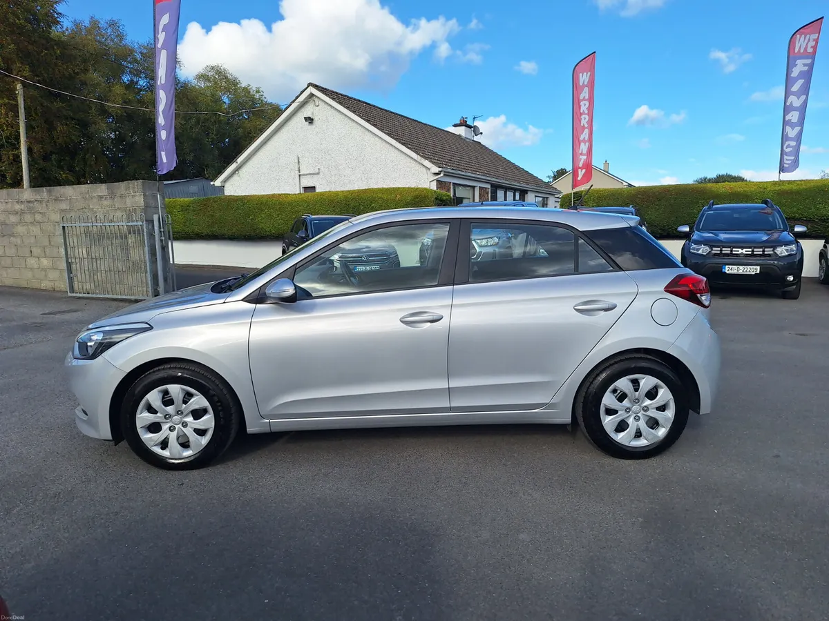 Hyundai i20 1.2 Petrol *Low Insurance/Immaculate - Image 5