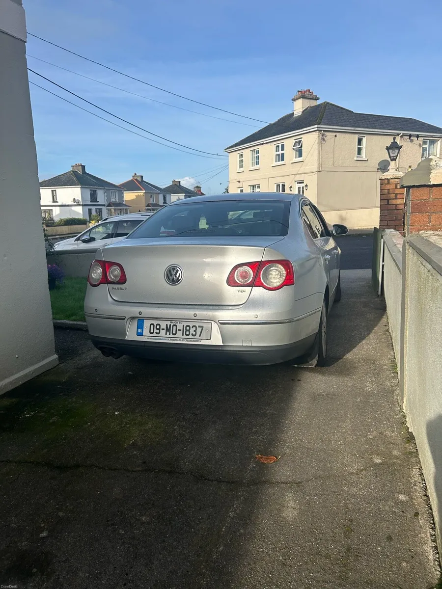 Car - Image 4