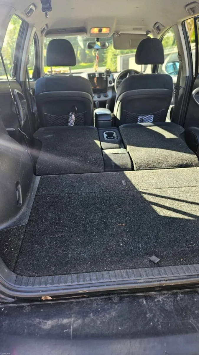 Toyota Rav 4 - Image 3
