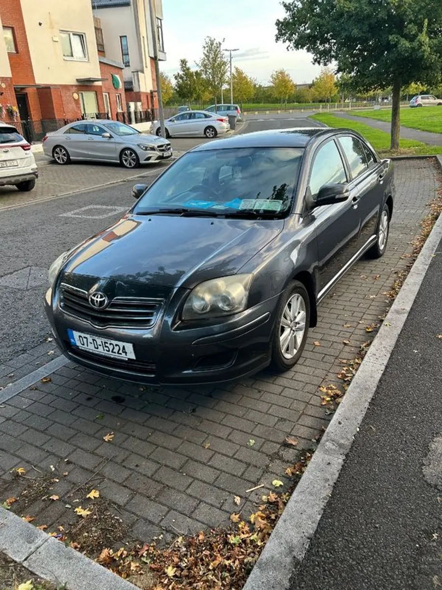 2007 Toyota Avensis - Image 1