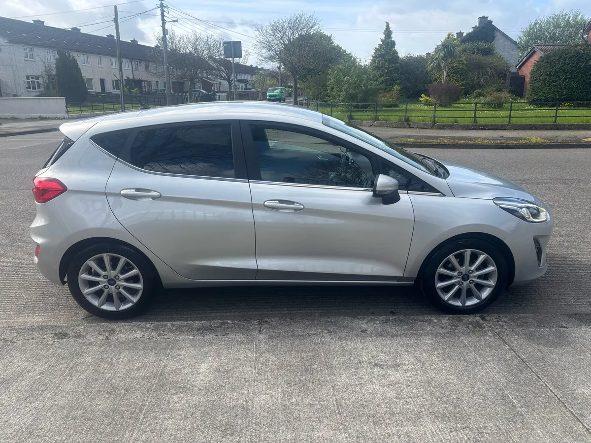 Fiesta low miles - Image 2