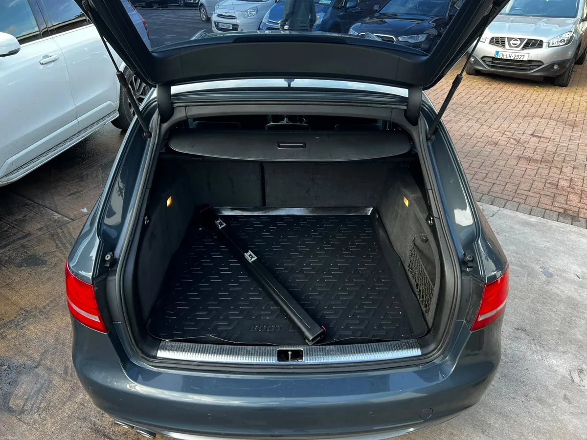Audi A4 2009 S line estate - Image 2