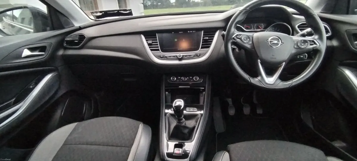 Opel Grandland X 2019 - Image 1