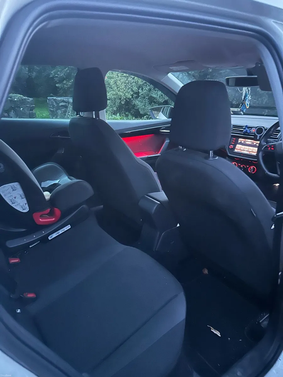 182 seat Ibiza FR - Image 6