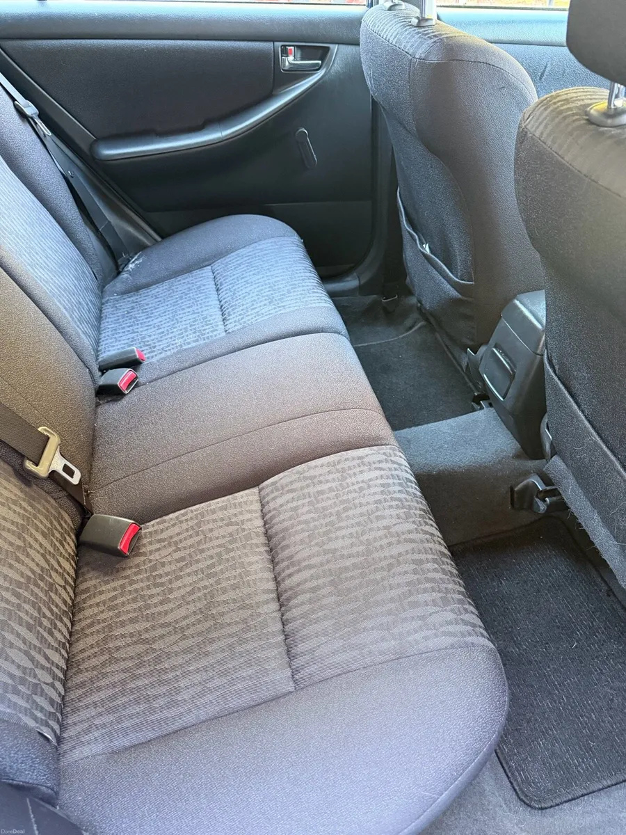Toyota Corolla - Image 6