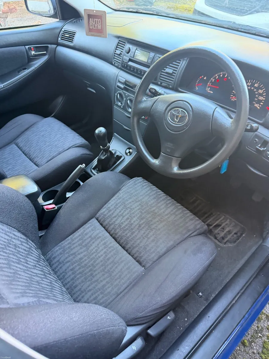 Toyota Corolla - Image 5