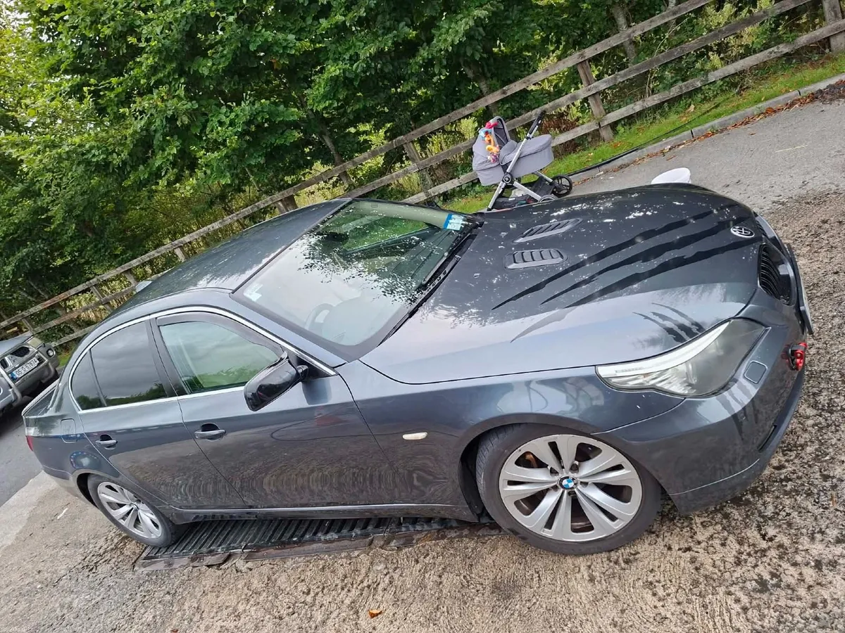 BMW 5-Series 2008 - Image 2