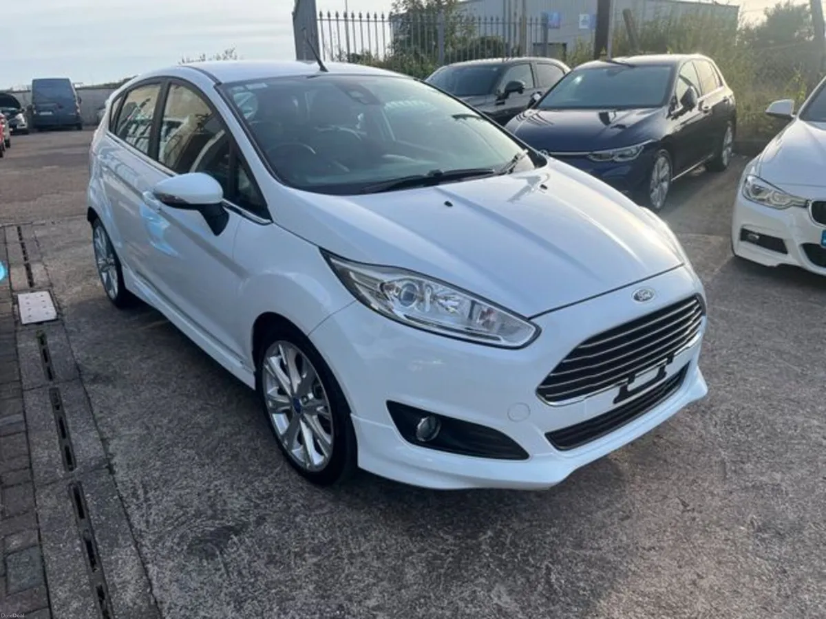 Ford Fiesta Zetec S auto - Image 2