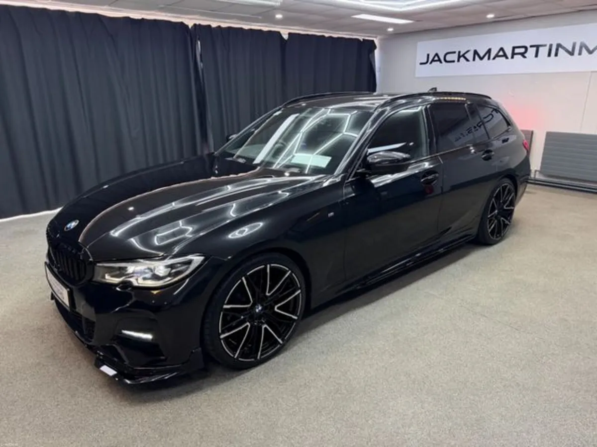 BMW 3-Series 320D Touring XDrive M Sport - Image 4