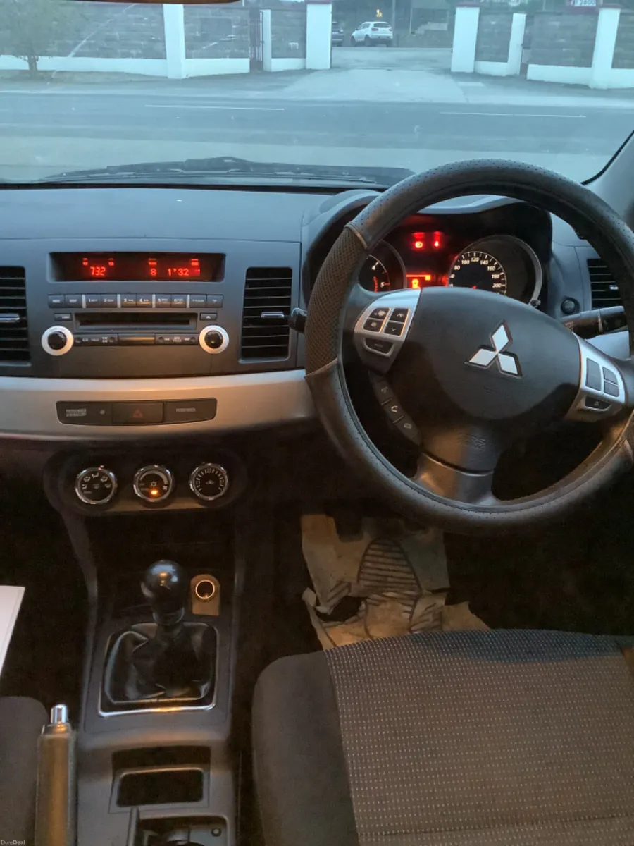 Mitsubishi Lancer 2011 - Image 5