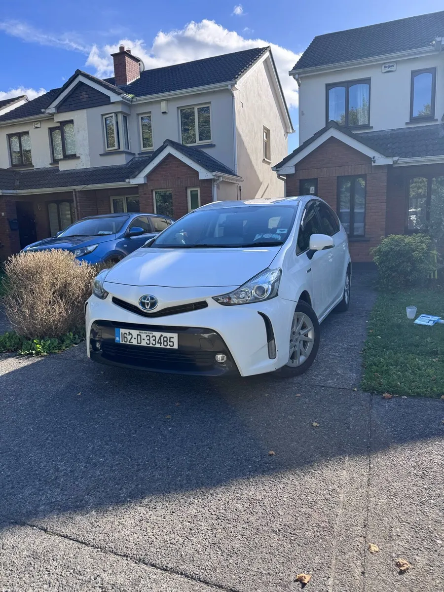 Toyota Prius Alpha 7 seater - Image 1