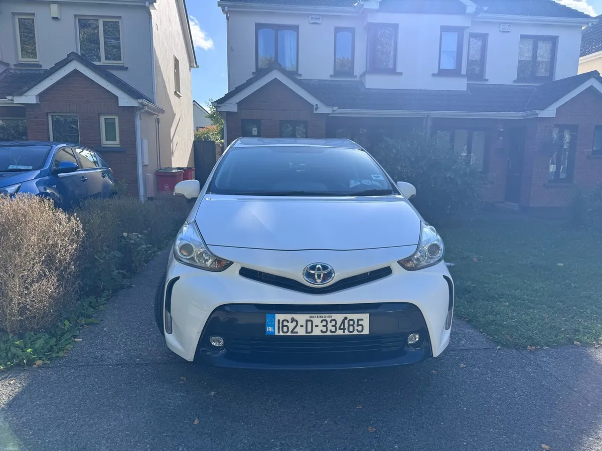 Toyota Prius Alpha 7 seater - Image 3