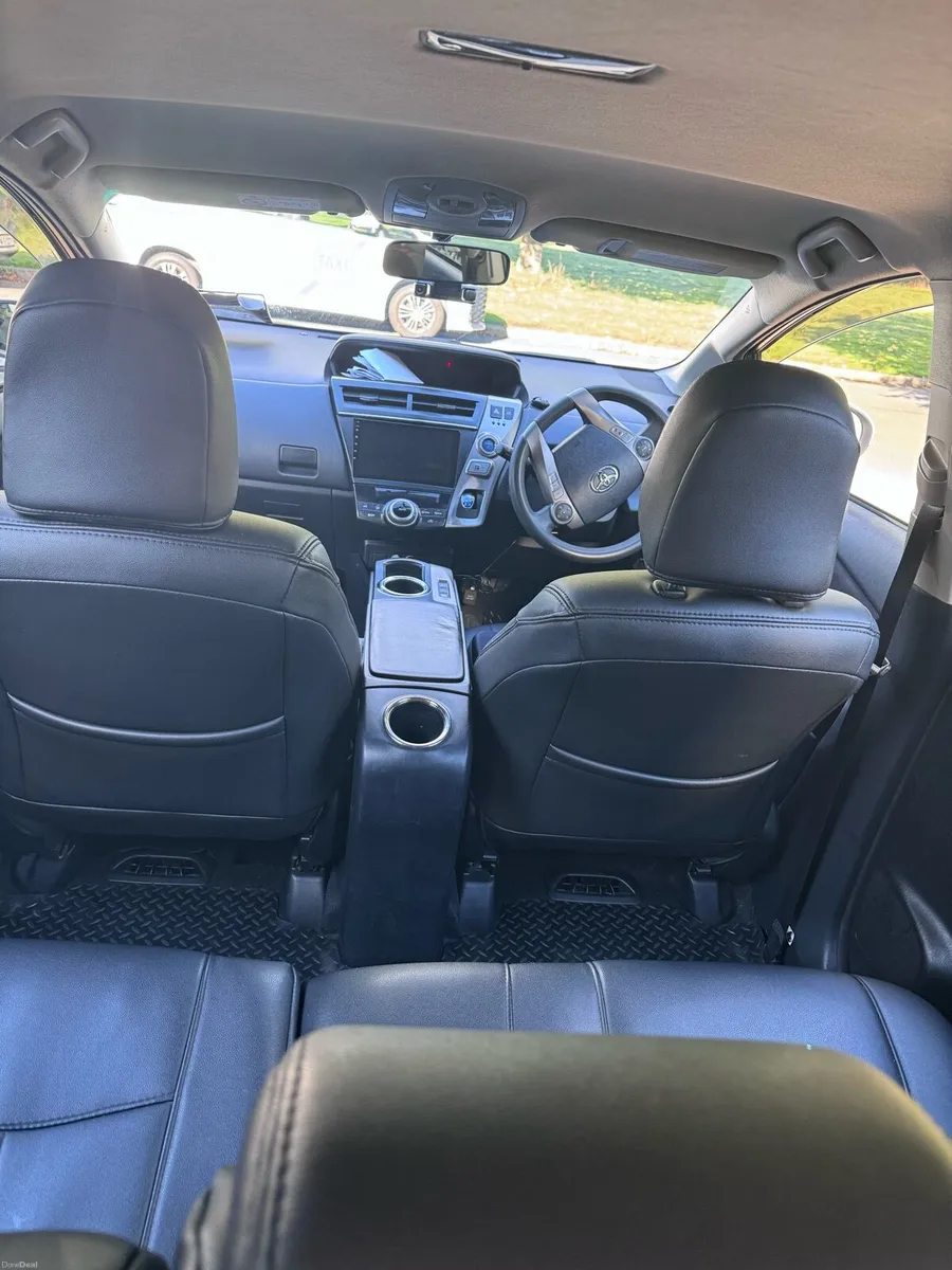 Toyota Prius Alpha 7 seater - Image 6
