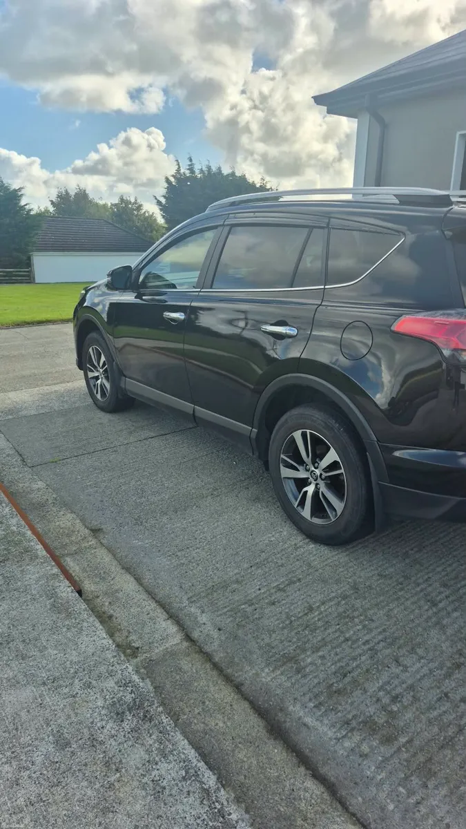 Toyota Rav 4 - Image 3