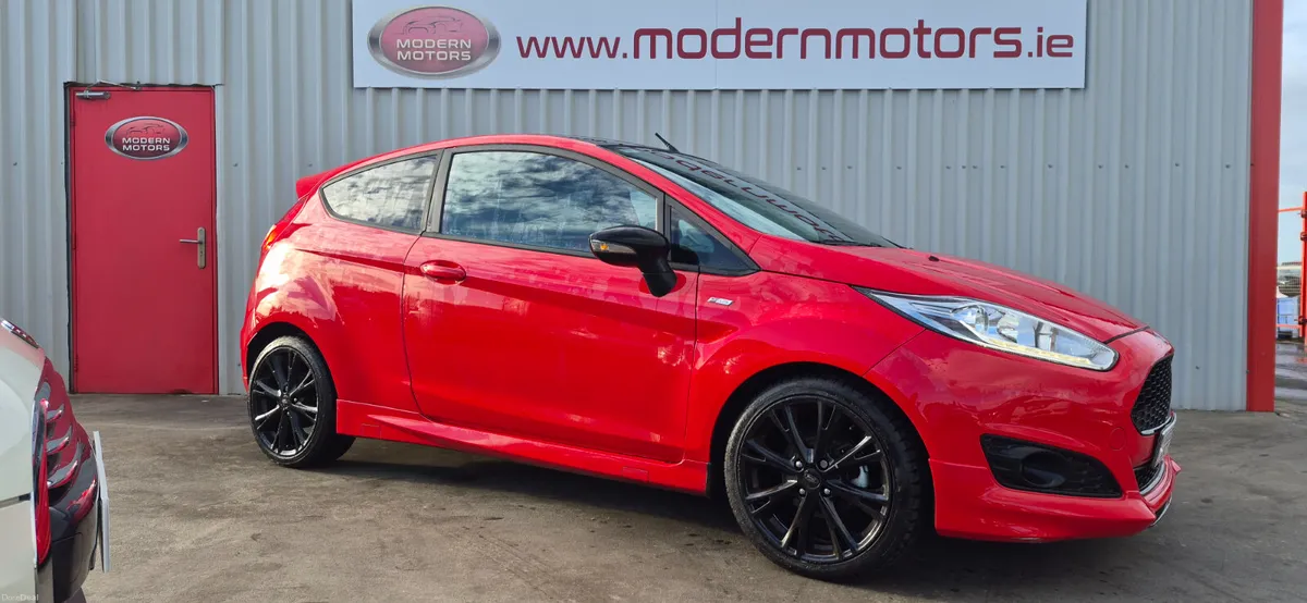 Ford Fiesta st-line 1.0 eco 140bhp race red - Image 3