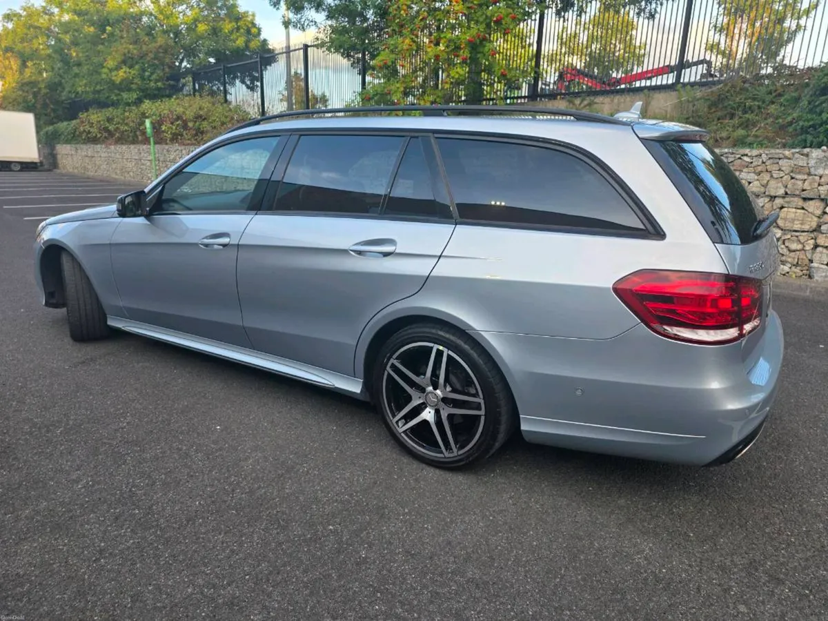 2015 Mercedes E220 AMG Night Edition Tourer - Image 3