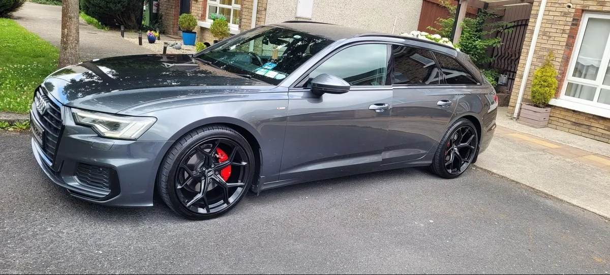 Audi A6 C8 2020 avant sline black edition - Image 4