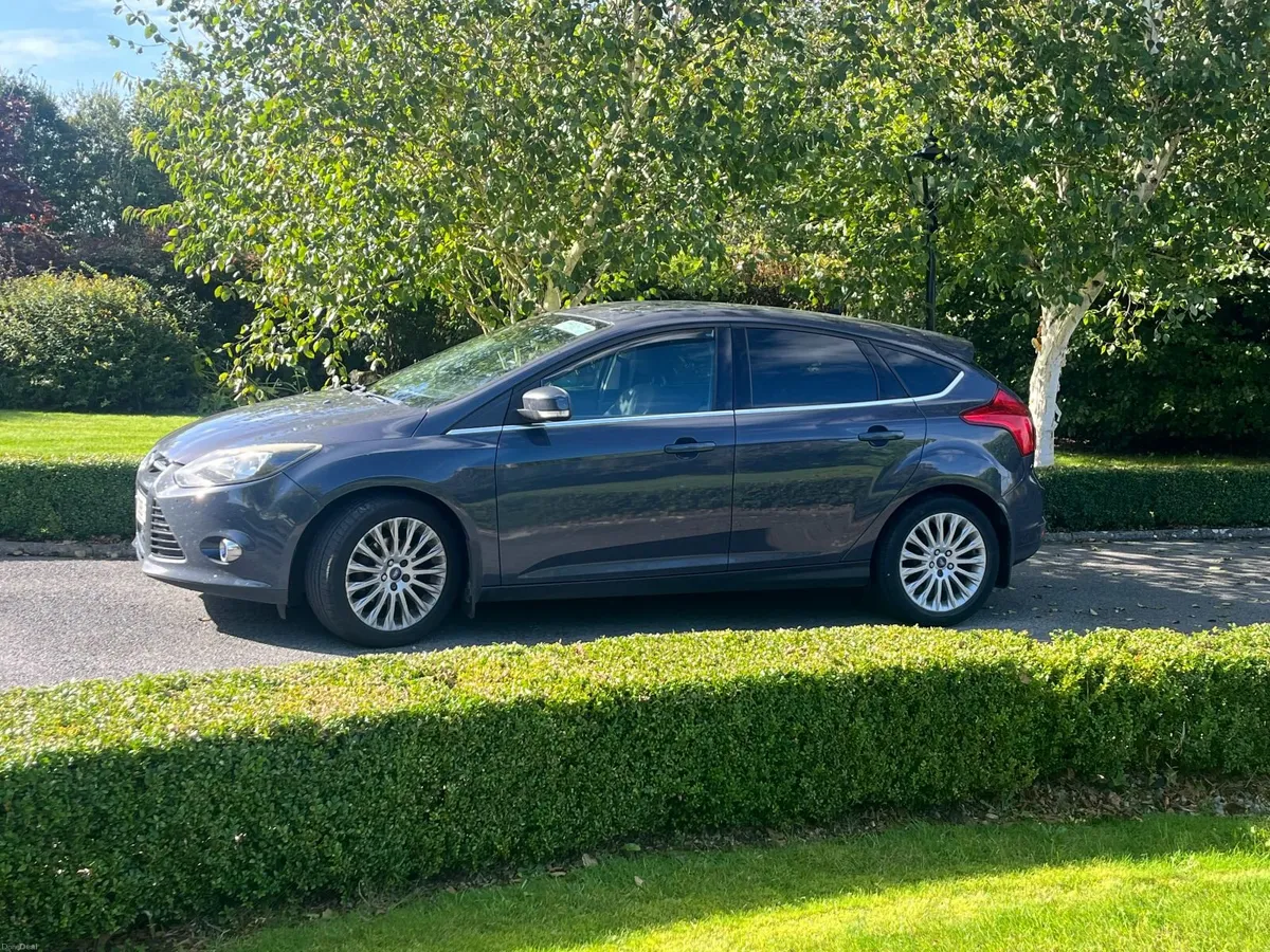 Ford Focus 2011 - Image 3