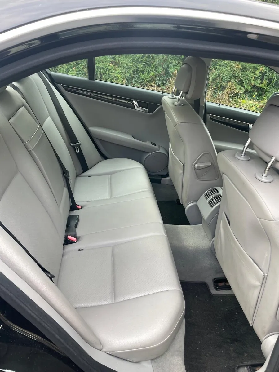 Car - Image 5