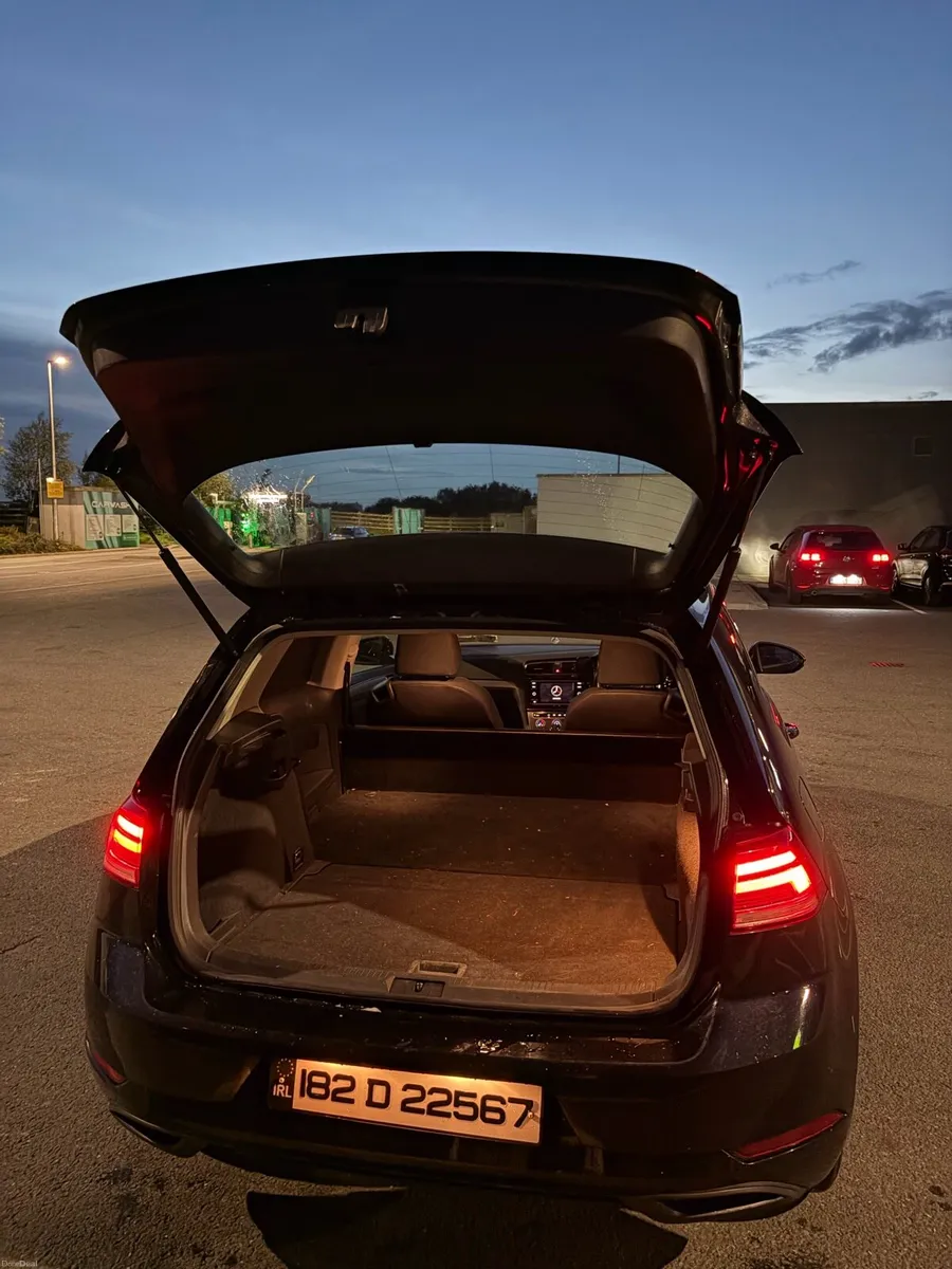 Golf 2018 1.6 TDI Match edition Car\Van - Image 5