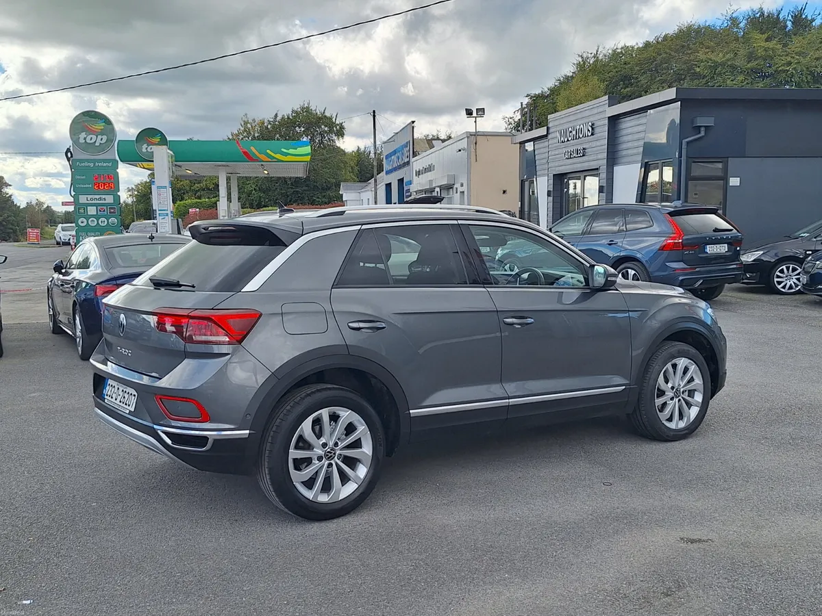 Volkswagen T-Roc 1.5 Automatic *Heat Seats/Camera - Image 3