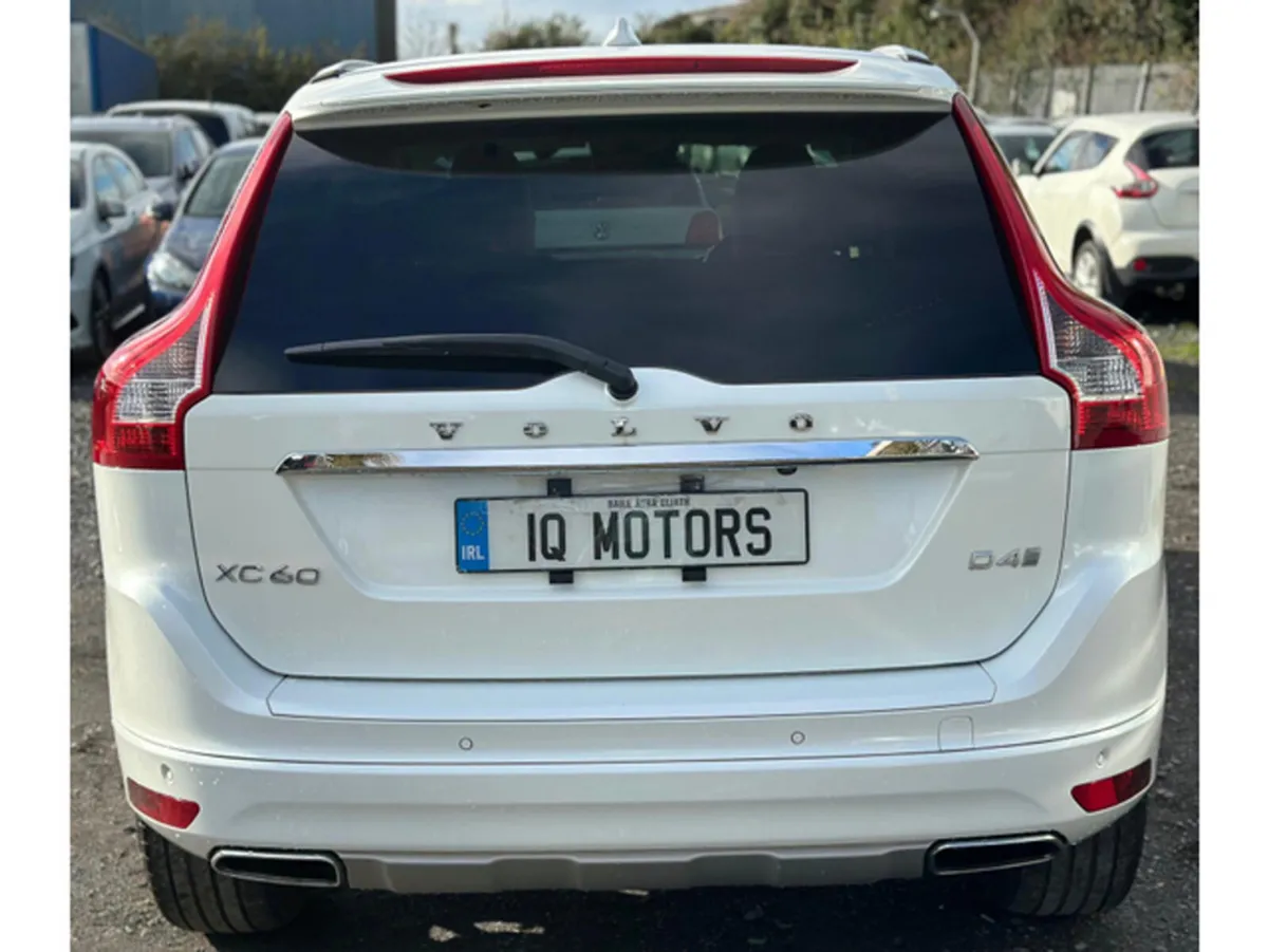 Volvo XC60 2.0L Diesel Automatic Cream Leather Sun - Image 5