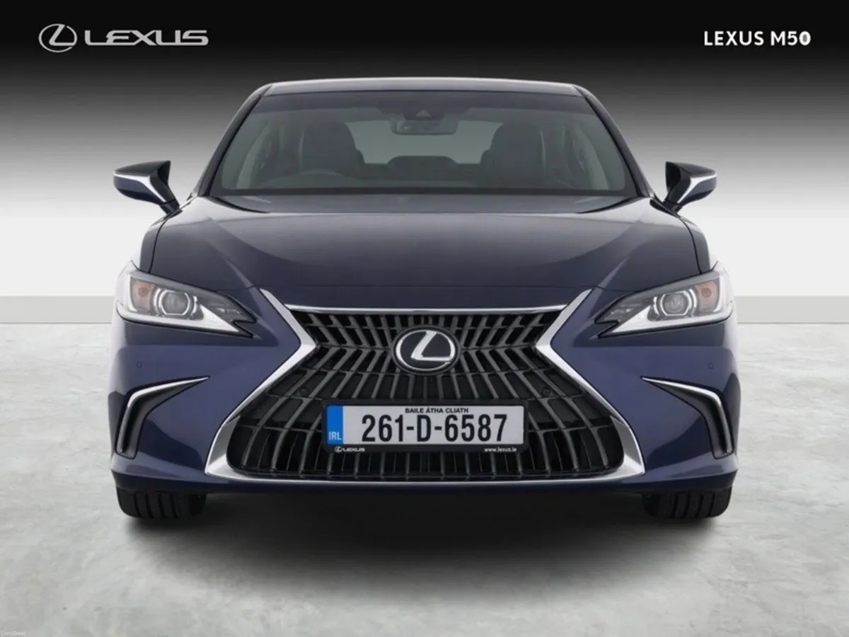 Lexus ES Dynamic - Image 4