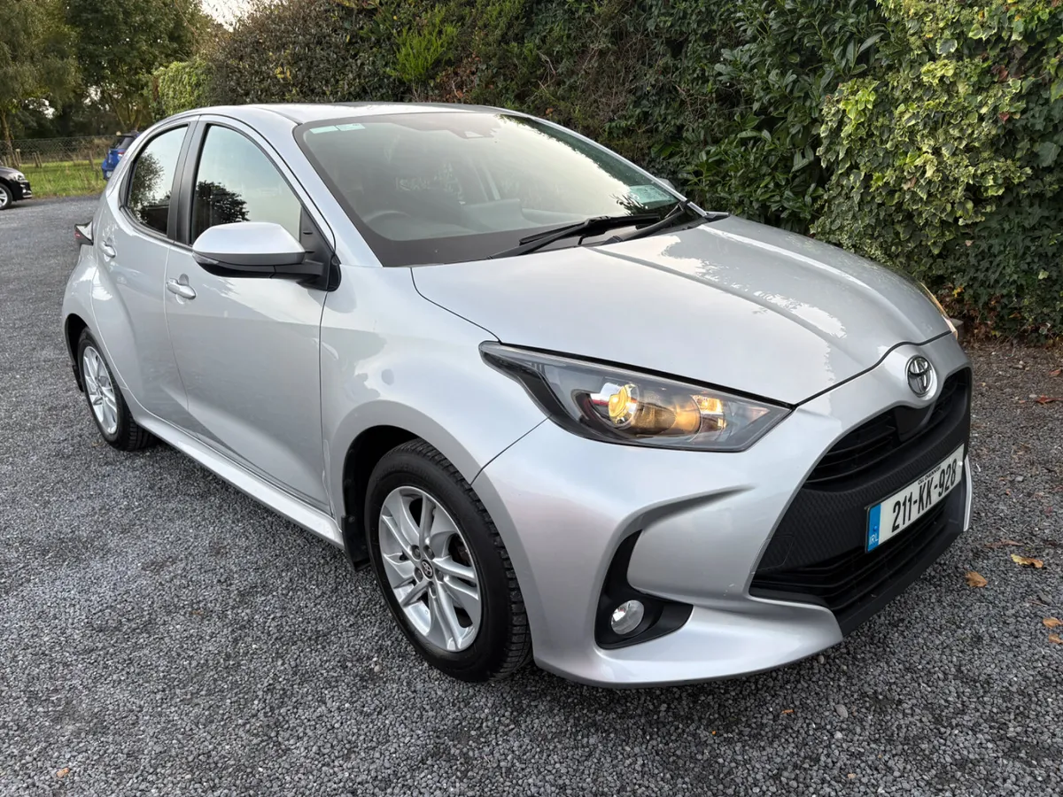 Toyota Yaris 2021 Manual - Image 2