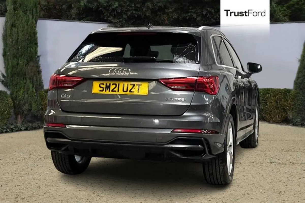 Audi Q3 35 TFSI S Line 5dr [Comfort+Sound Pack]- P - Image 4