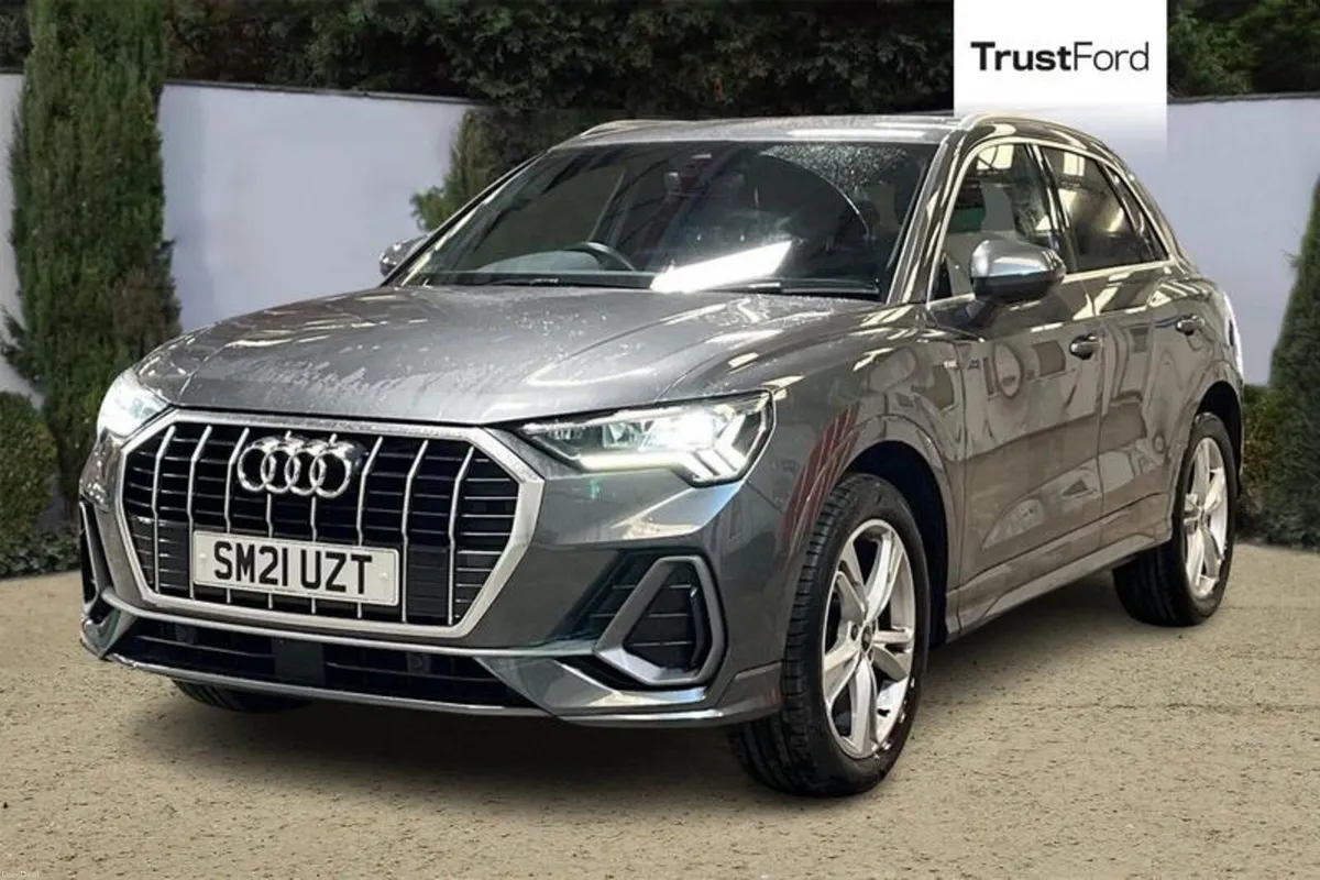 Audi Q3 35 TFSI S Line 5dr [Comfort+Sound Pack]- P - Image 5