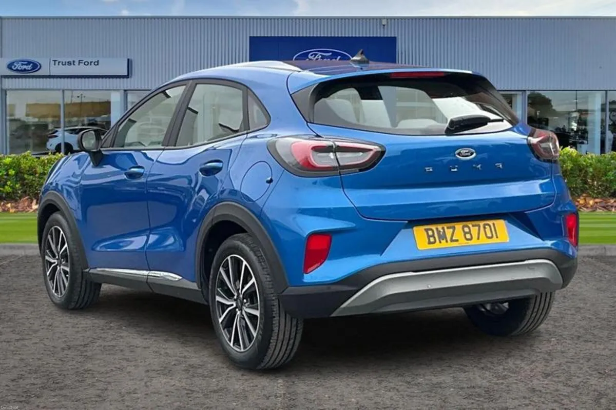 Ford Puma 1.0 EcoBoost Hybrid mHEV Titanium 5dr - Image 2