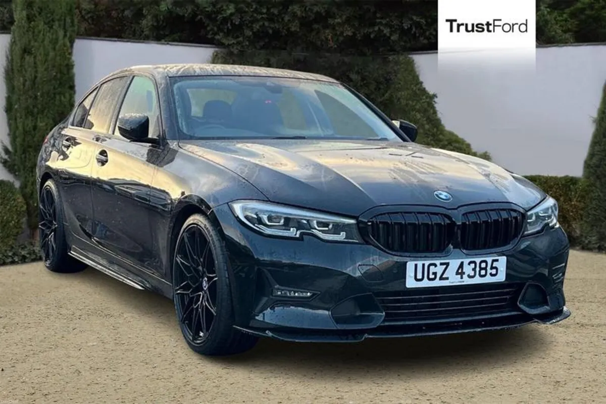 BMW 3-Series 318i Sport 4dr Step Auto- 20'' M4 ALL - Image 1