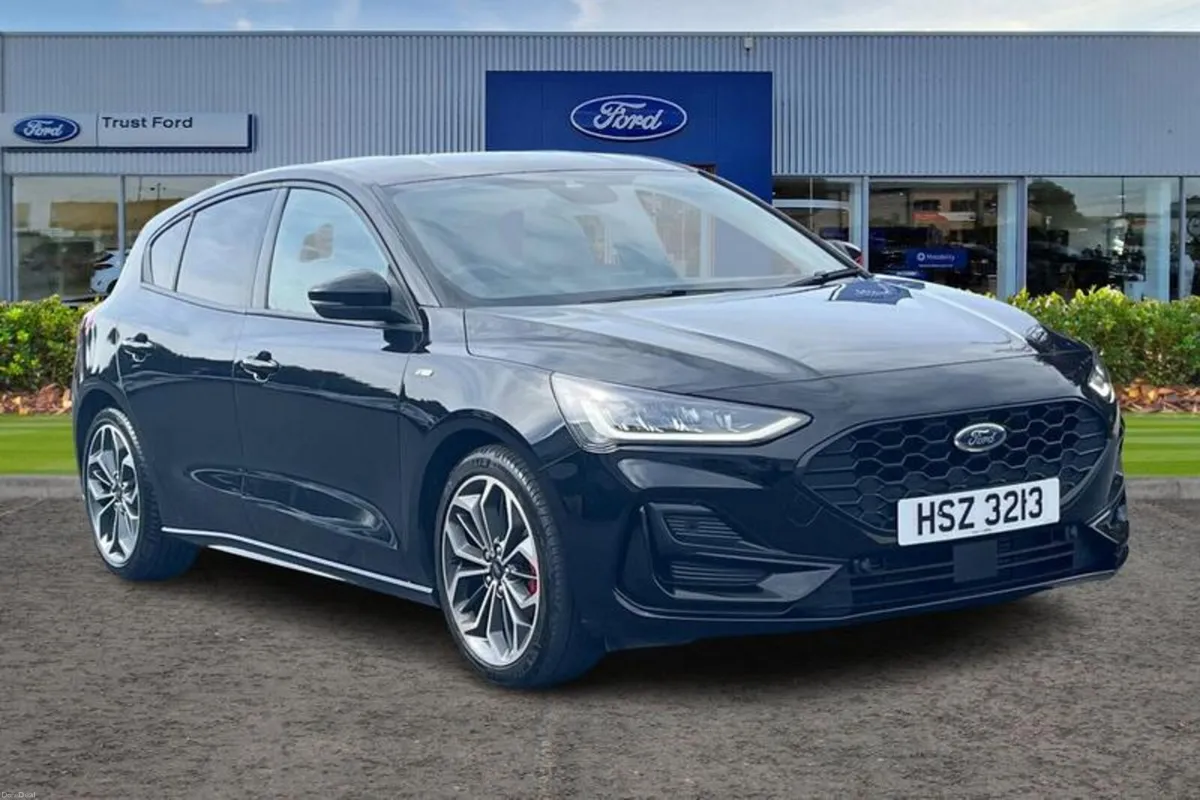 Ford Focus 1.0 EcoBoost Hybrid mHEV 155 ST-Line X - Image 1