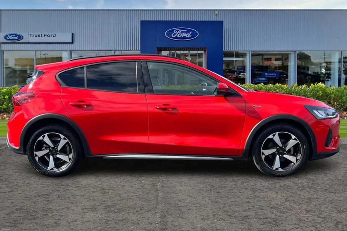 Ford Focus 1.0 EcoBoost Hybrid mHEV 155 Active 5dr - Image 3