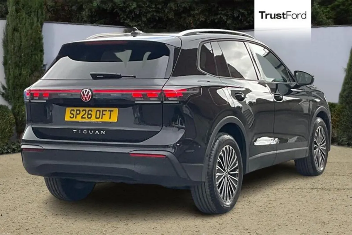 Volkswagen Tiguan 2.0 TDI Match 5dr DSG - Image 4