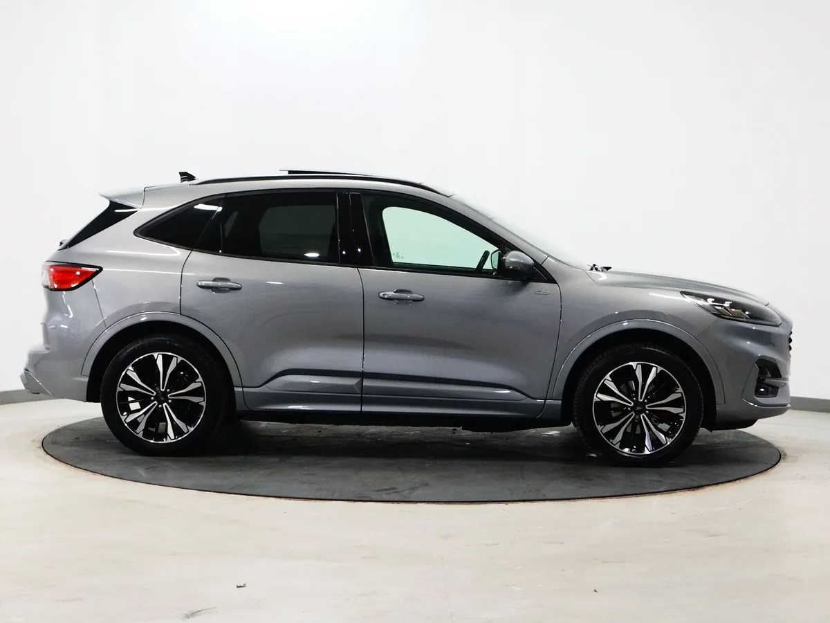*17* 2023 Ford Kuga 2.5 ST-LINE X - Image 2